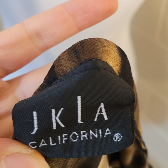 CLEANOUT SALE Tiger Eye Business Casual Top - Picture 5 of 5